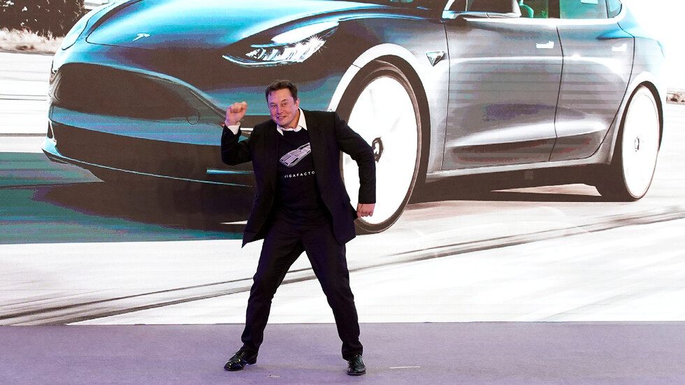 إيلون ماسك يدعم قرار كاني ويست الترشح لانتخابات الرئاسة الأمريكية