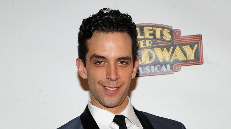 نجم برودواي فقد ساقه بسبب كورونا وفارق الحياة جراء الوباء