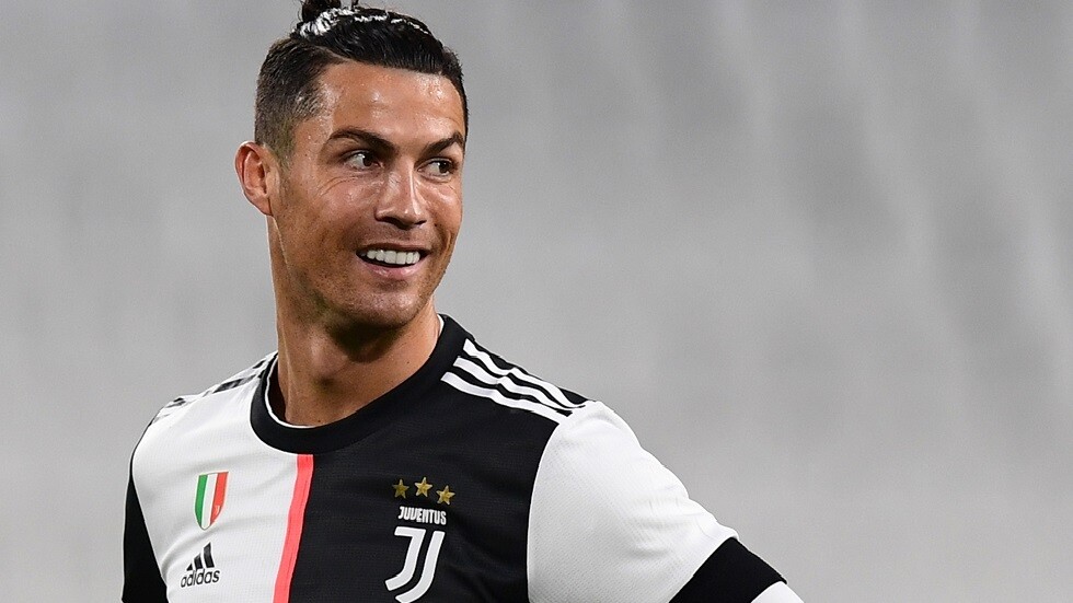 بالأرقام.. رونالدو الأفضل في العام 2020!