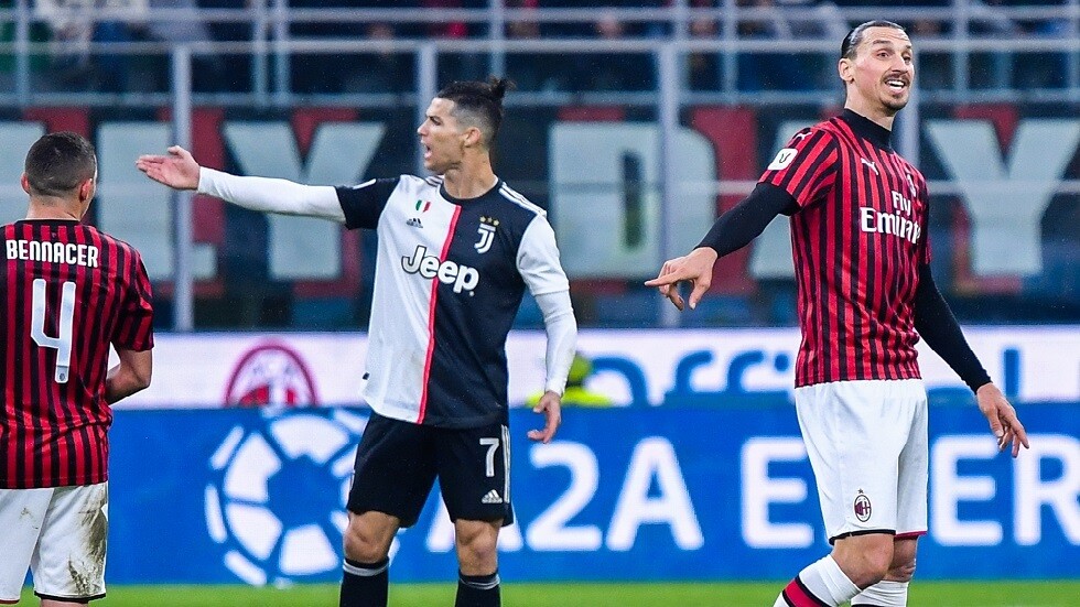 شاهد.. كيف رد إبراهيموفيتش على محاولة رونالدو للتشويش عليه