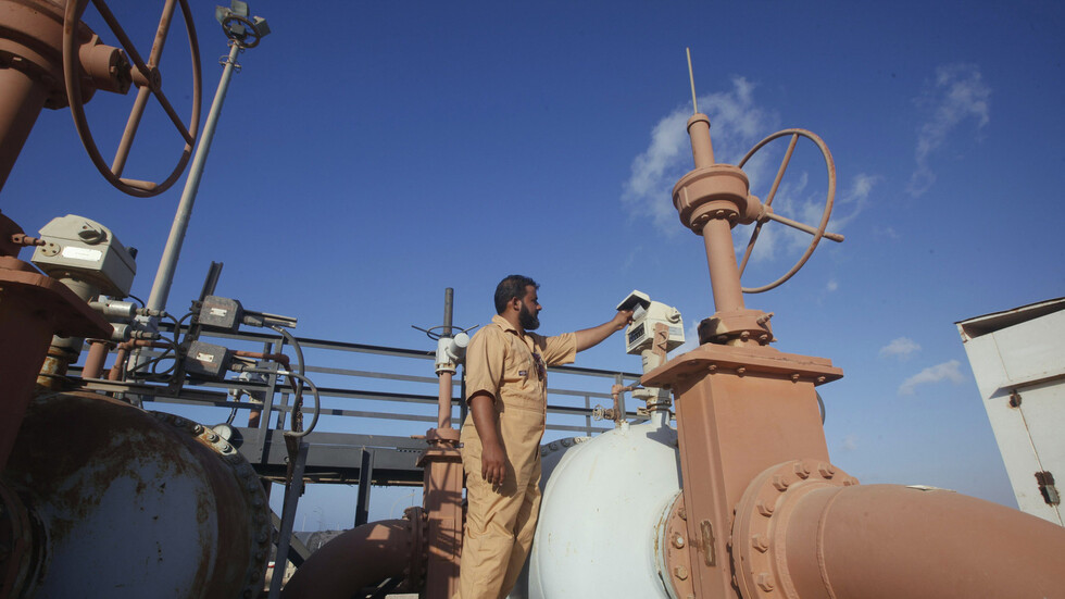 المؤسسة الوطنية الليبية للنفط: باخرة في وضع الاستعداد بميناء السدرة للتحميل بالنفط الخام!