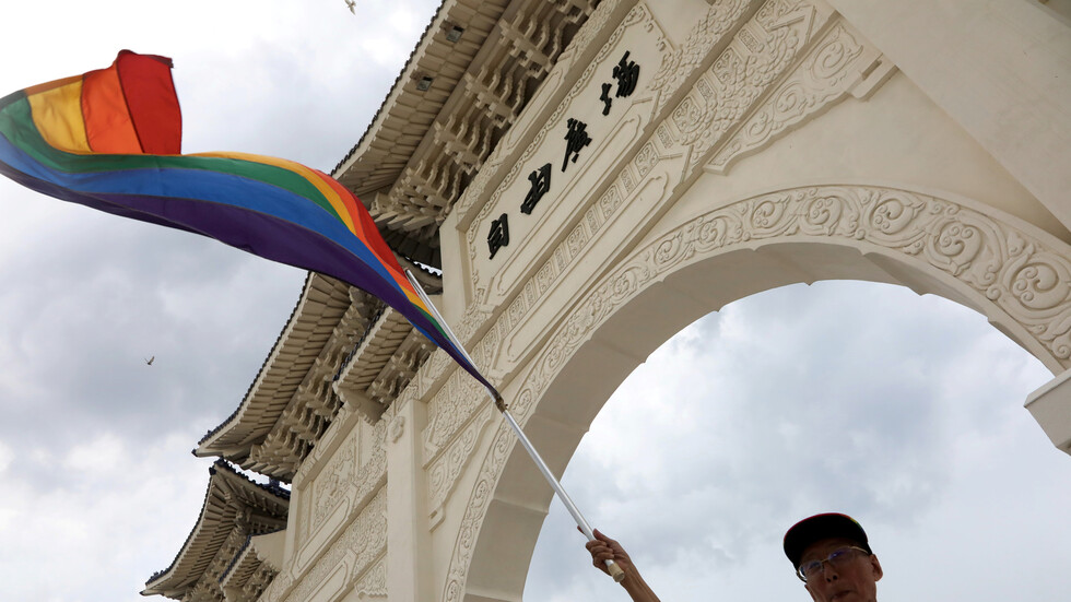 ما هي أحكامه؟.. تايلاند تشرّع زواج المثليين