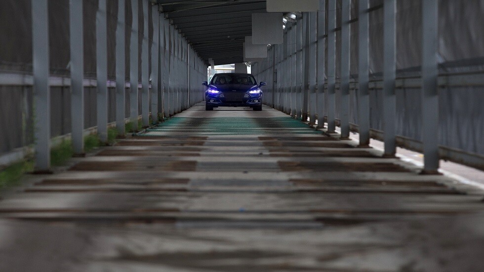 تغريم إيطالية لسيرها بسرعة 700 كيلومتر في الساعة