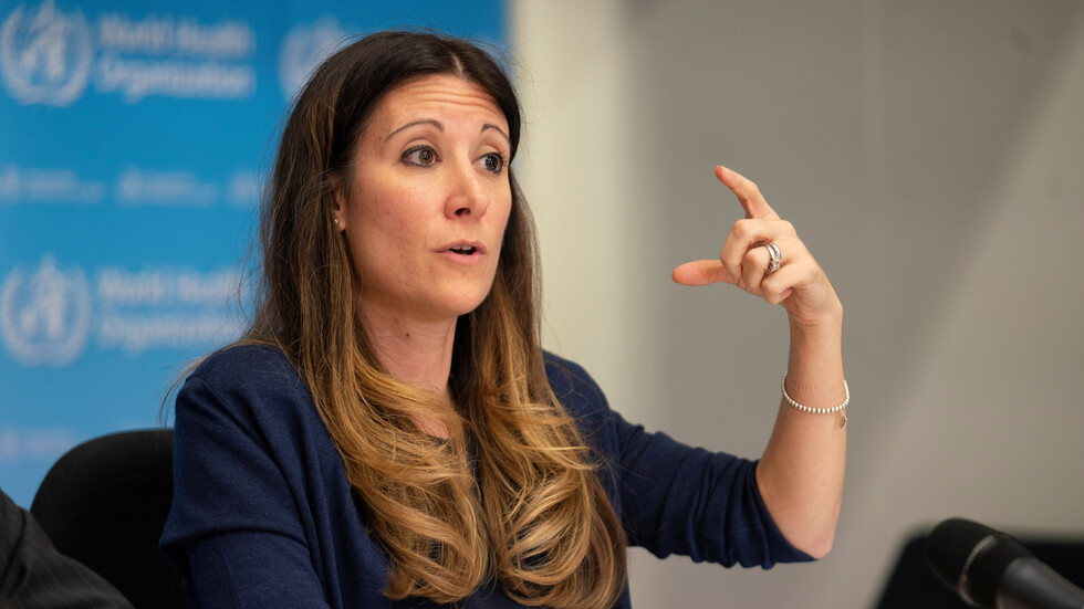 الصحة العالمية: انتشار كورونا عبر الهواء مبعث قلق لكن الرذاذ أكثر شيوعا