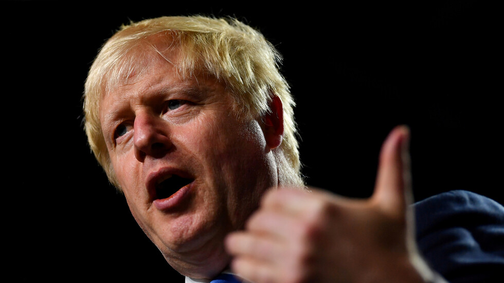 "هؤلاء المسلمون ليسوا ملائكة".. مقال قديم لجونسون يثير جدلا جديدا في ذكرى مذبحة سربرنيتسا