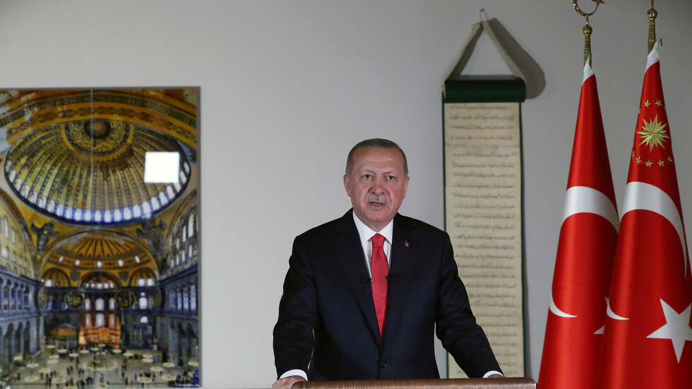 أردوغان: تدخل تركيا في ليبيا أفشل مخطط حفتر