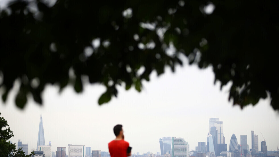 بريطانيا تسجل 21 وفاة جديدة بفيروس كورونا