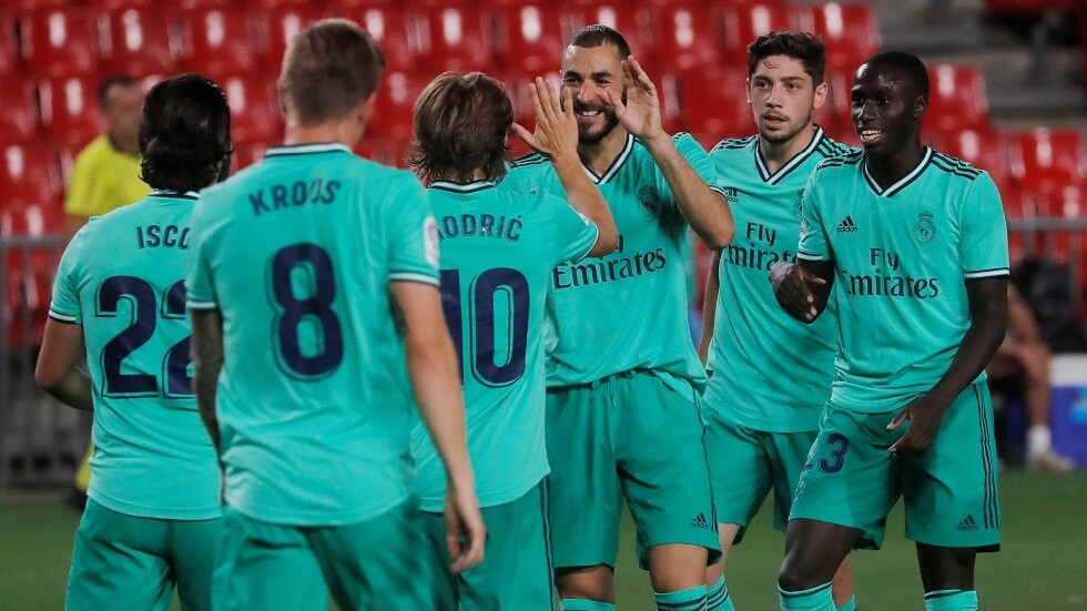 ريال مدريد يضيف غرناطة لقائمة ضحاياه ويضع قدمه على منصة التتويج