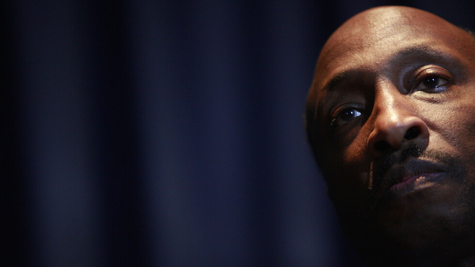 رئيس شركة "ميرك": الوعود بإعداد لقاح كورونا قبل نهاية العام الحالي "أذى خطير"