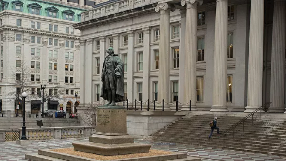 واشنطن تفرض عقوبات جديدة ضد مواطنين وشركات روسية بحجة التدخل بالانتخابات الأمريكية وأزمة أوكرانيا