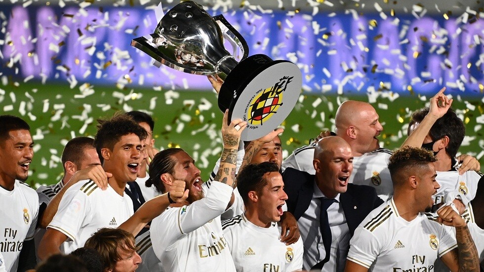 ريال مدريد يعطل "الغواصات الصفراء" ويتوج بلقب الدوري الإسباني للمرة الـ34 في تاريخه (فيديو)