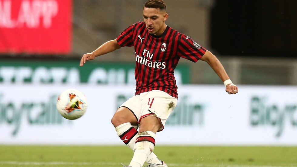 بن ناصر يثير إعجاب الإيطاليين