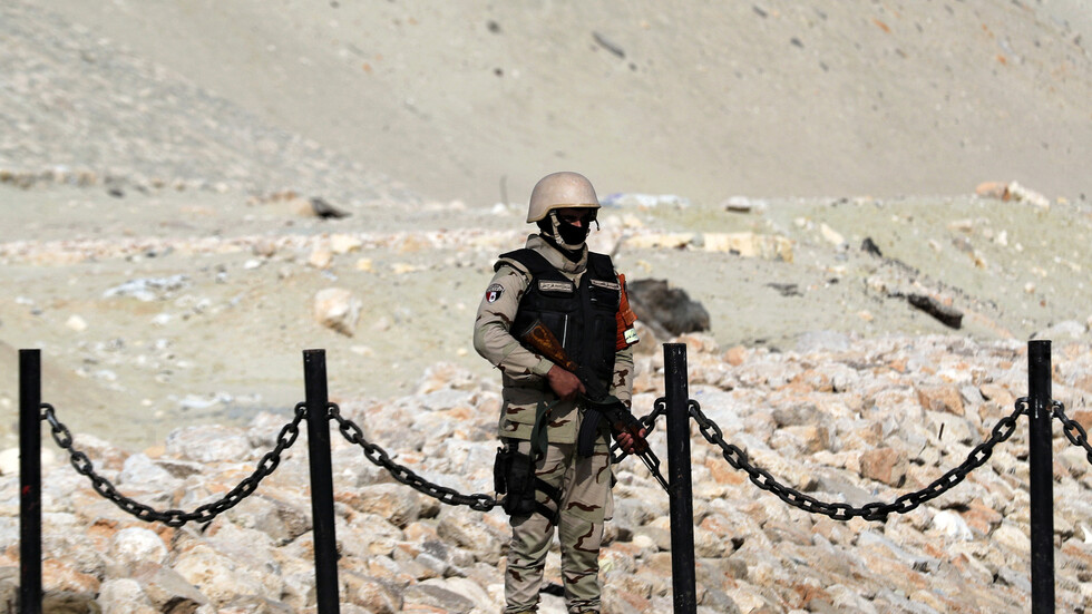 مصر مهددة بحرب على جبهتين