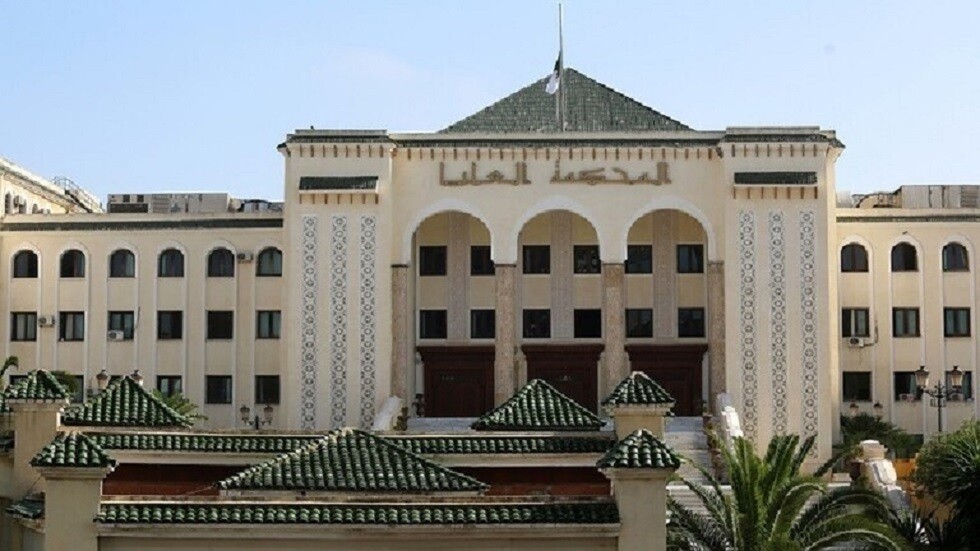 الجزائر.. وفاة وزير البريد السابق في السجن