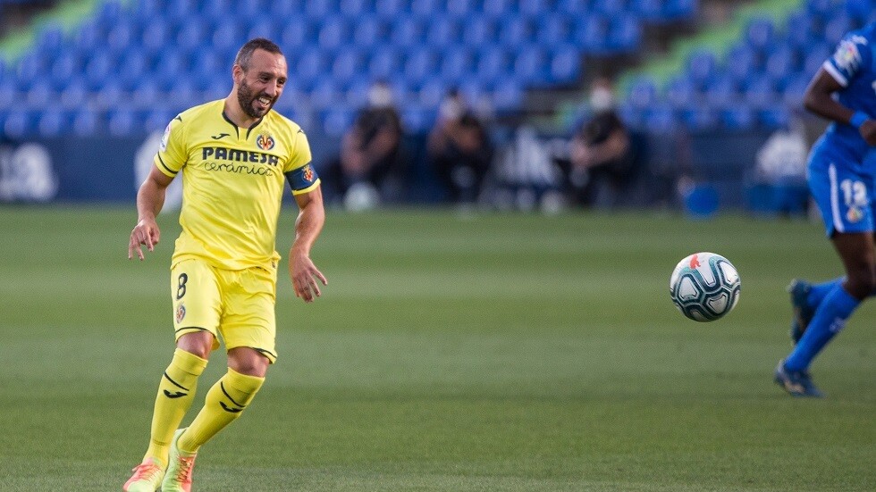 رسميا.. فريق عربي يتعاقد مع النجم الإسباني سانتي كازورلا