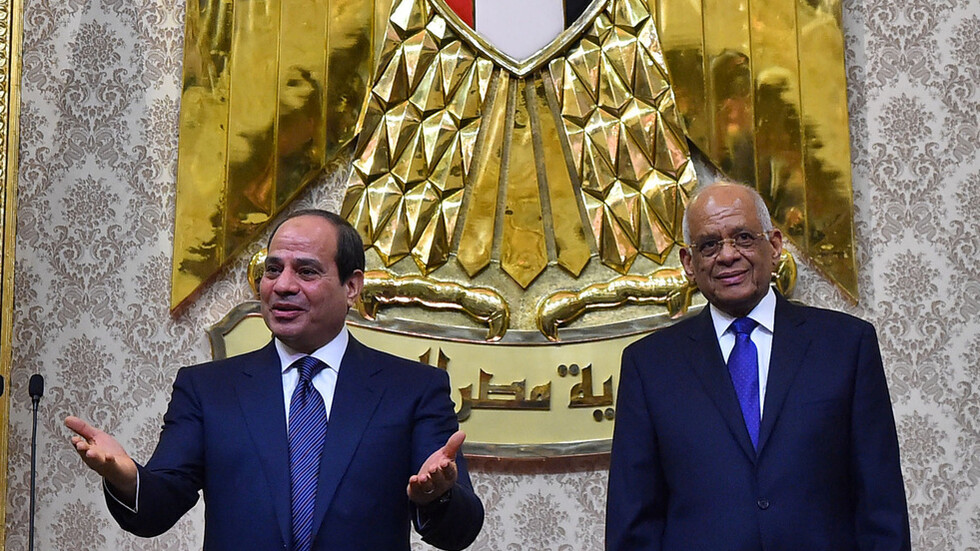البرلمان المصري يعقد جلسة سرية بطلب من السيسي