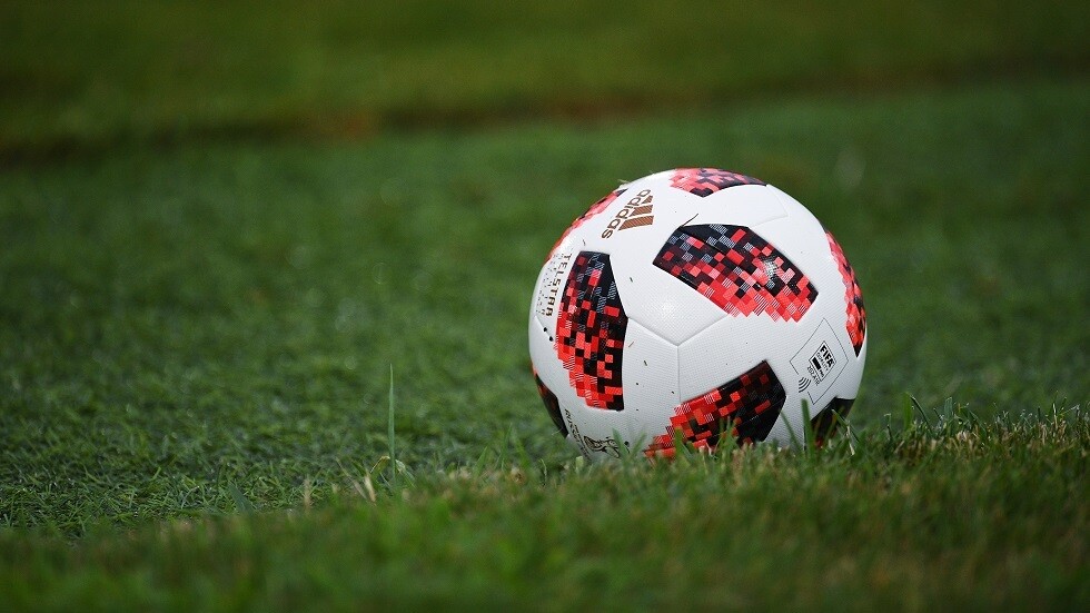 الاعتداء على لاعب بالضرب وإحراق سيارته