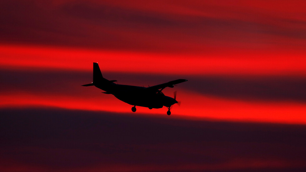 صور + فيديو.. 3 قتلى جراء اصطدام طائرة بمنزل سكني في ألمانيا