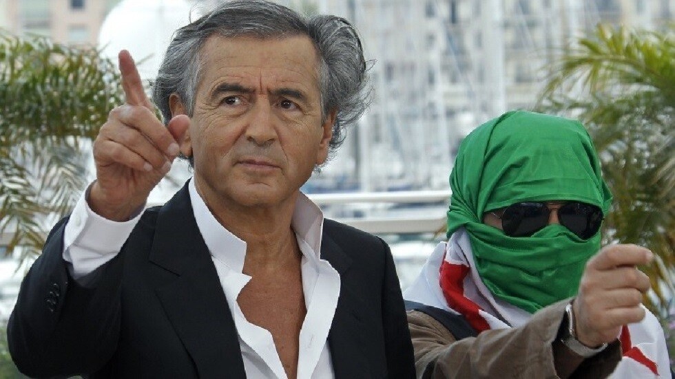 ليبيا.. المجلس البلدي في مصراتة ينفي علاقته بزيارة برنارد ليفي