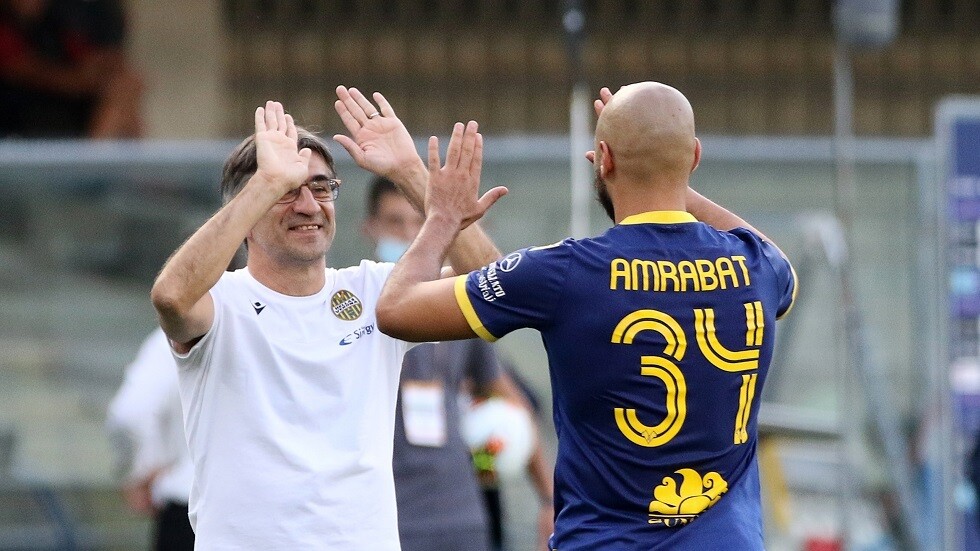 المغربي سفيان أمرابط يفتح أبواب الجحيم على فريقه (فيديو)