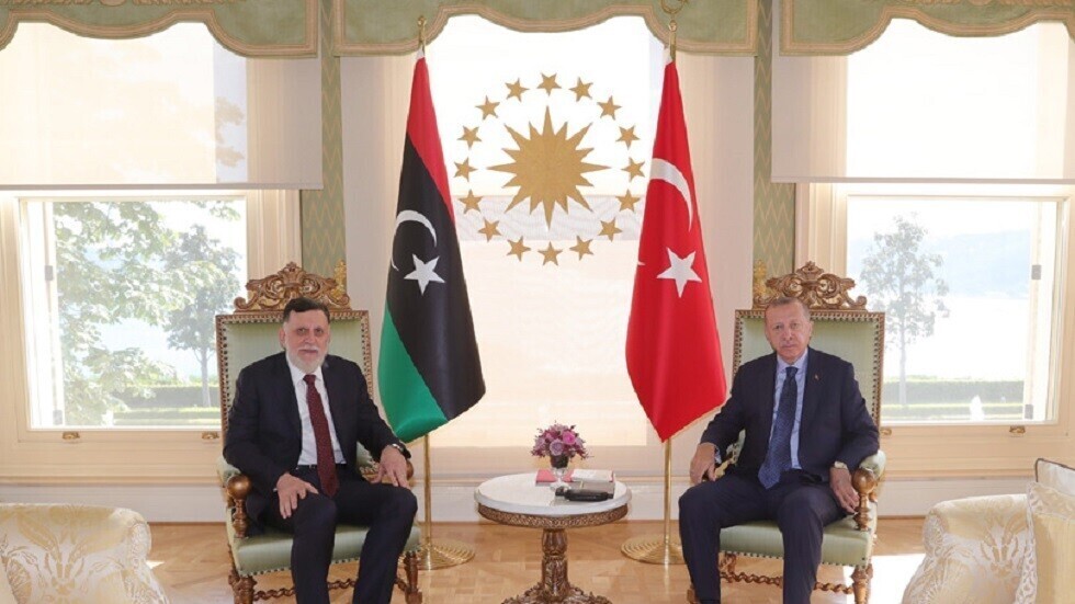 السراج وأردوغان يستعدان للحرب والسلام