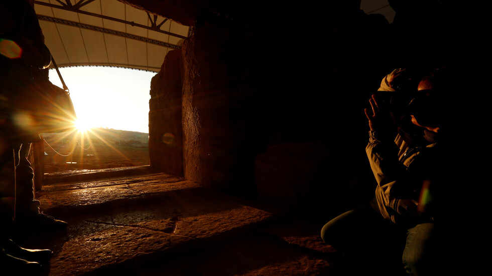 الحكومة المصرية: البلاد تمتلك ثروة من الذهب ستجعلها النموذج المضيء والنادر في الشرق الأوسط وإفريقيا