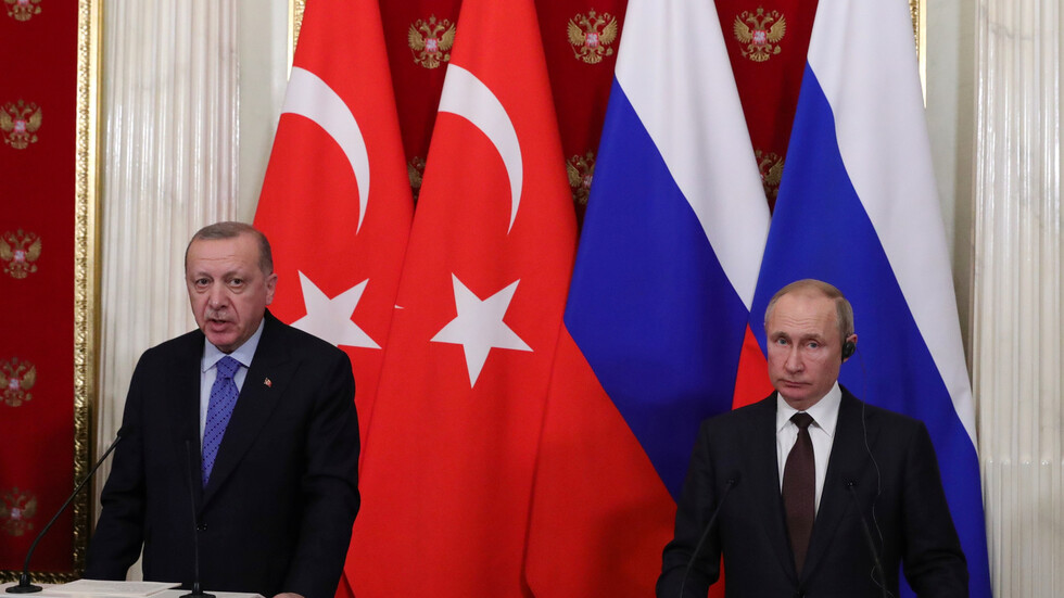 الرئاسة التركية: أردوغان وبوتين يبحثان هاتفيا الأوضاع في ليبيا وسوريا والتوتر بين أذربيجان وأرمينيا