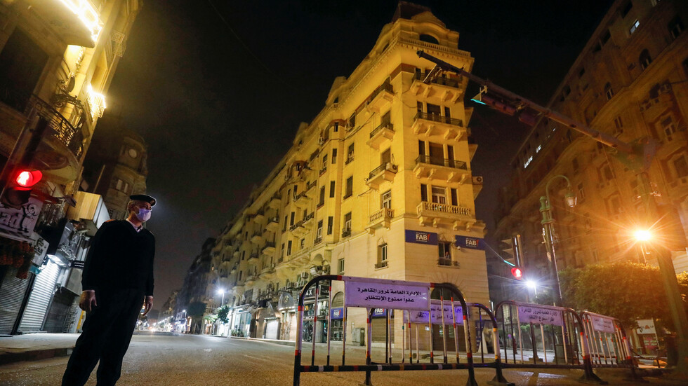 مصر: إخضاع تجار المخدرات والدعارة لضريبة الدخل