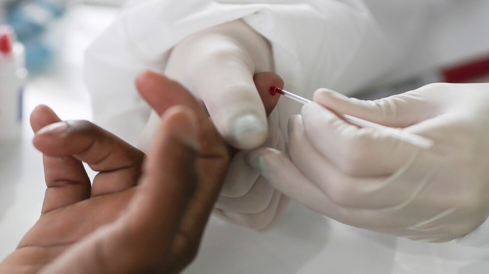 البرازيل تسجل تراجعا طفيفا في إصابات ووفيات كورونا