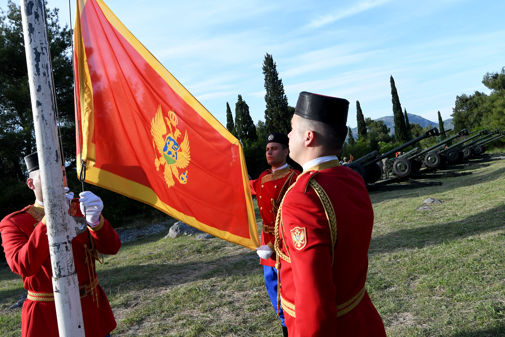 جمهورية الجبل الأسود تسمح بزواج المثليين