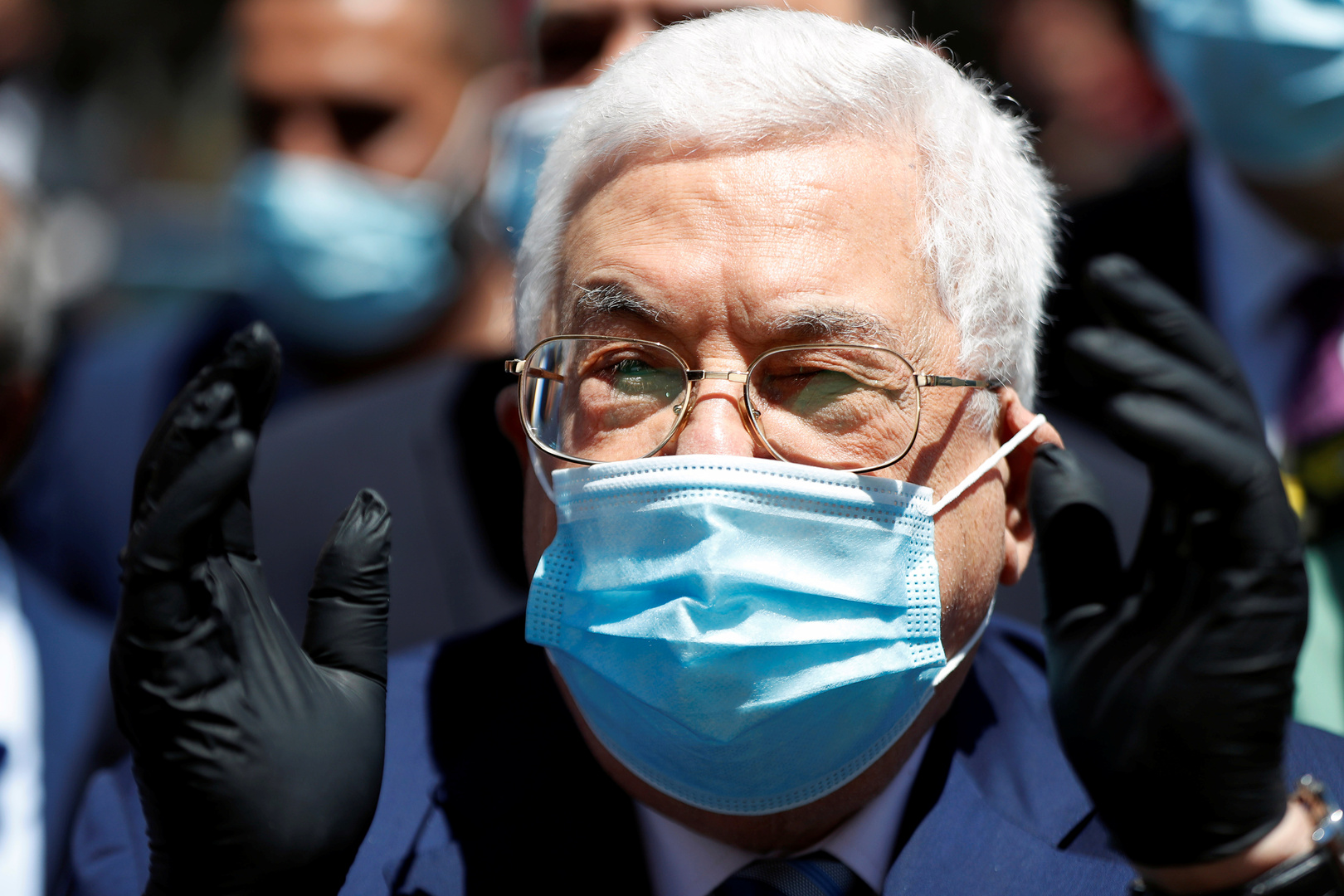عباس يعلن حالة الطوارئ في فلسطين لمدة شهر بسبب كورونا