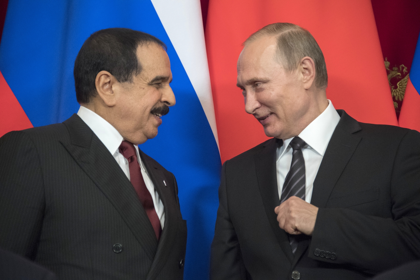 الكرملين: بوتين والعاهل البحريني يبحثان هاتفيا مكافحة فيروس كورونا وتسوية الأزمة السورية