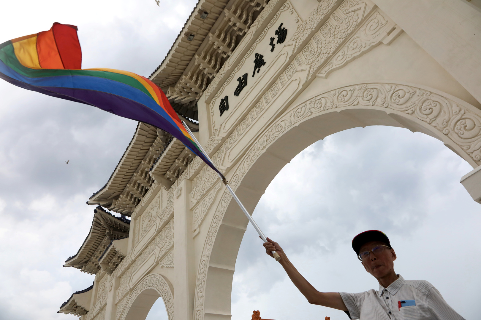 ما هي أحكامه؟.. تايلاند تشرّع زواج المثليين
