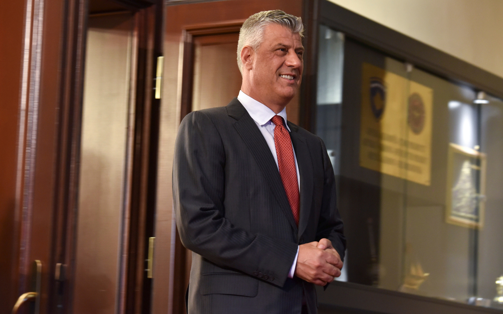 رئيس كوسوفو يتوجه إلى لاهاي للرد على اتهامات بجرائم حرب