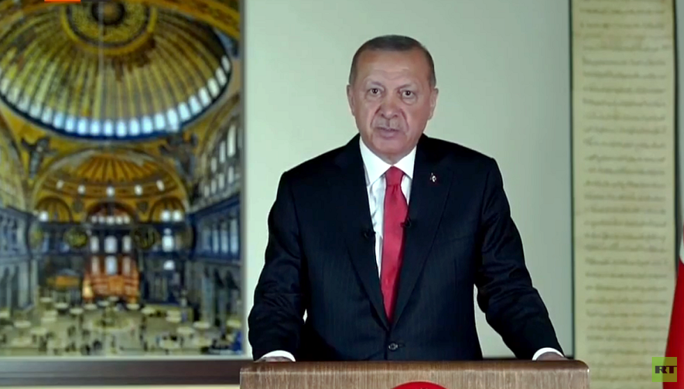 أردوغان: أول صلاة بمسجد 