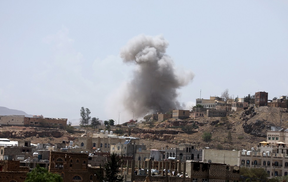 الحوثيون: قتلى وجرحى بغارة للتحالف العربي شمال شرقي صنعاء