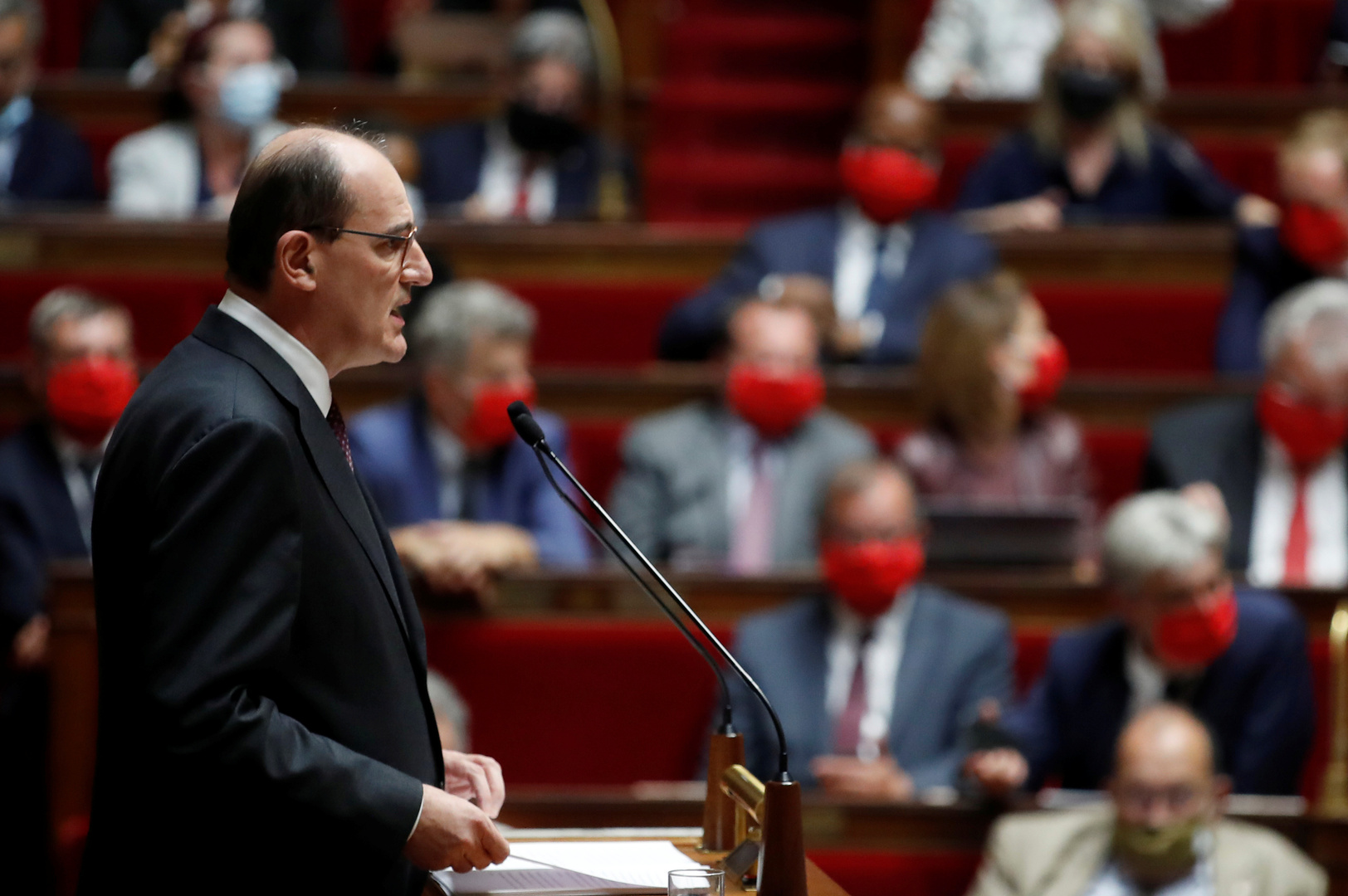 الحكومة الفرنسية تضع مشروع قانون لمكافحة 