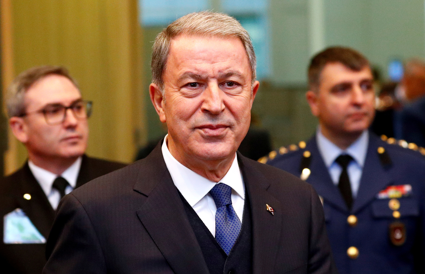 وزير دفاع تركيا خلال لقاء بمسؤول عسكري أذري: أرمينيا ستدفع الثمن