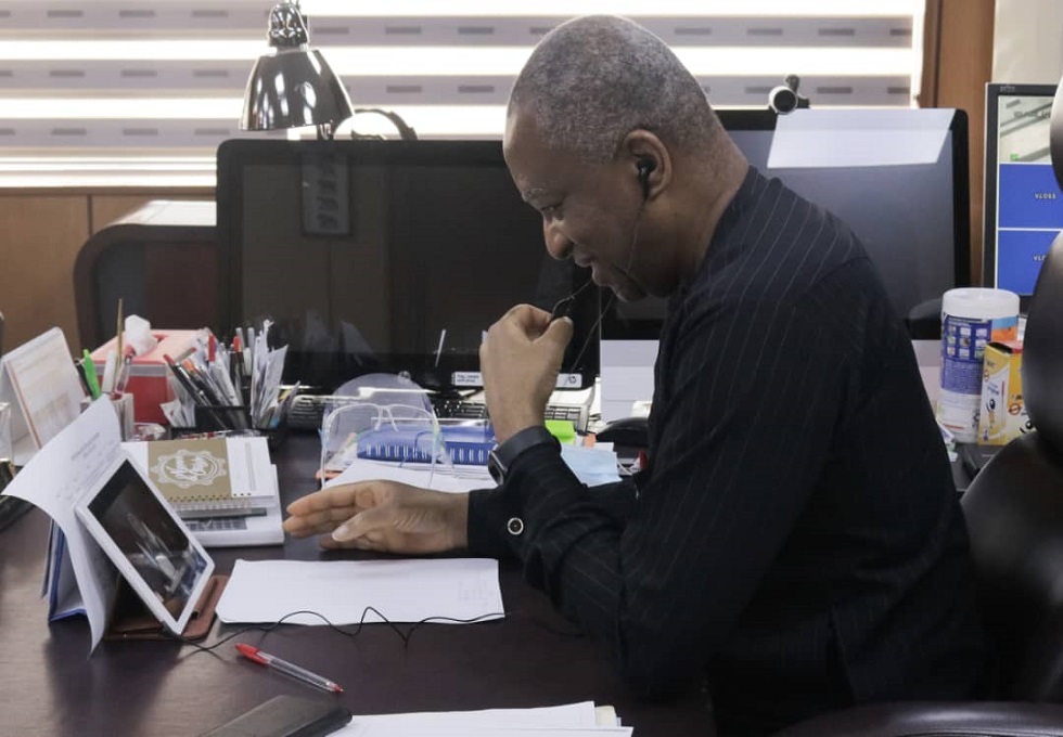 وزير خارجية نيجيريا يعلن إصابته بفيروس كورونا المستجد