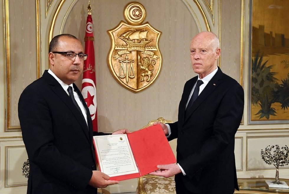 رئيس وزراء تونس المكلف.. اختيار خارج ترشيحات الأحزاب