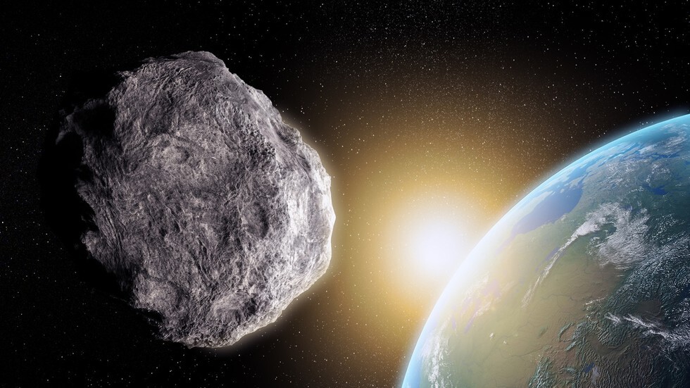 بعد تحذير رائد فضاء من وجود مليون صخرة قد تضربنا.. 4 كويكبات تقترب غدا من الأرض!