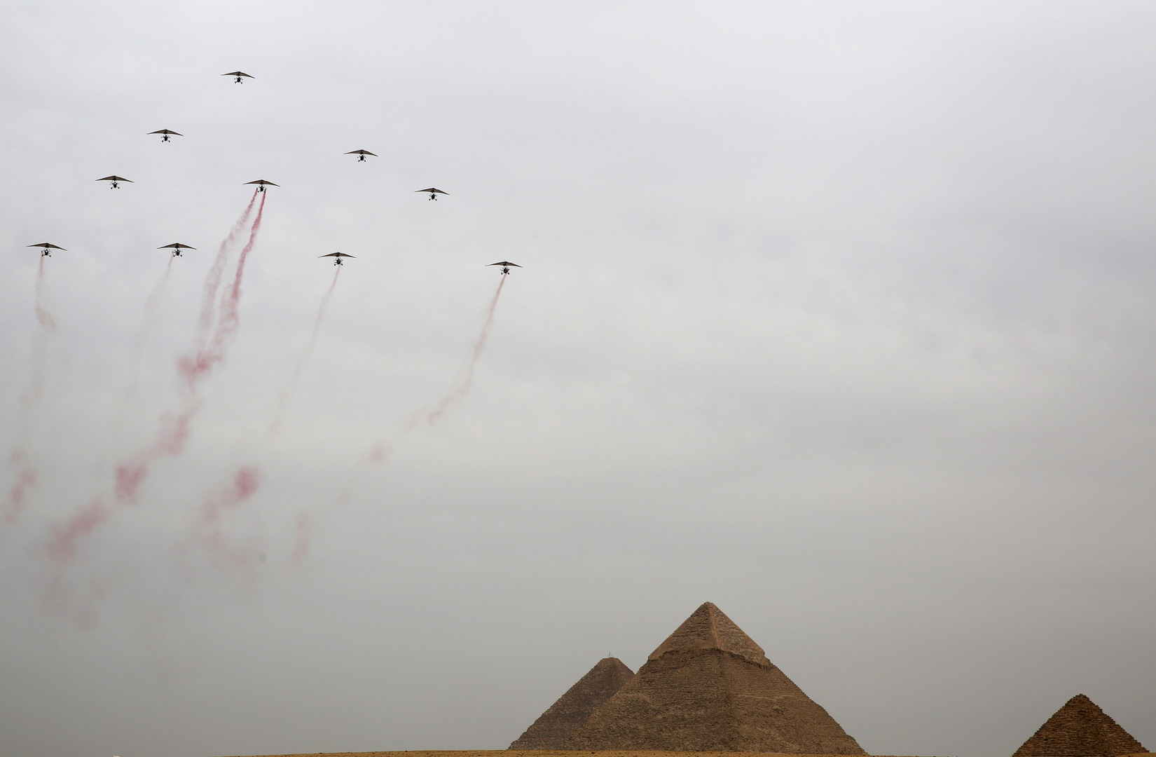 مصر تستعد لموكب عسكري مهيب غير مسبوق في تاريخ البلاد (صور)