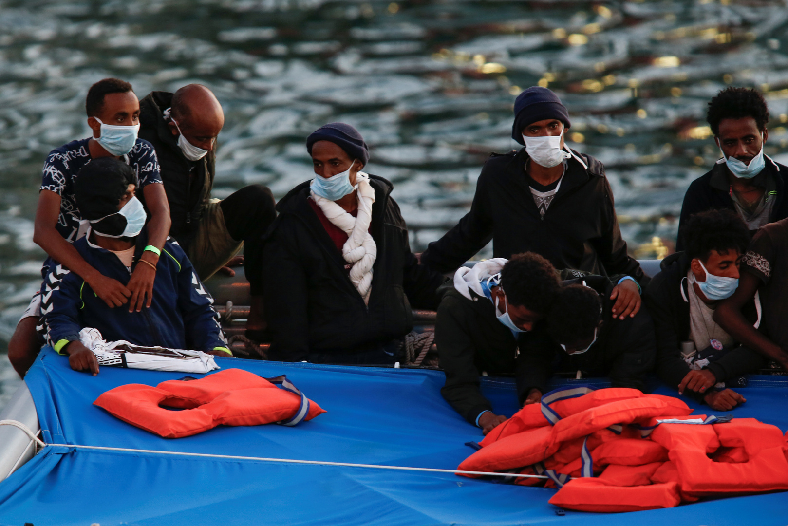 إنقاذ 95 مهاجرا قرب سواحل مالطا