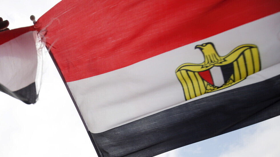 مصر: إحالة جميع المسؤولين عن بث أذان المغرب قبل موعده للتحقيق