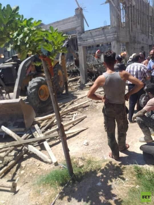 مصرع شخصين بانهيار جزئي لبناء في اللاذقية السورية
