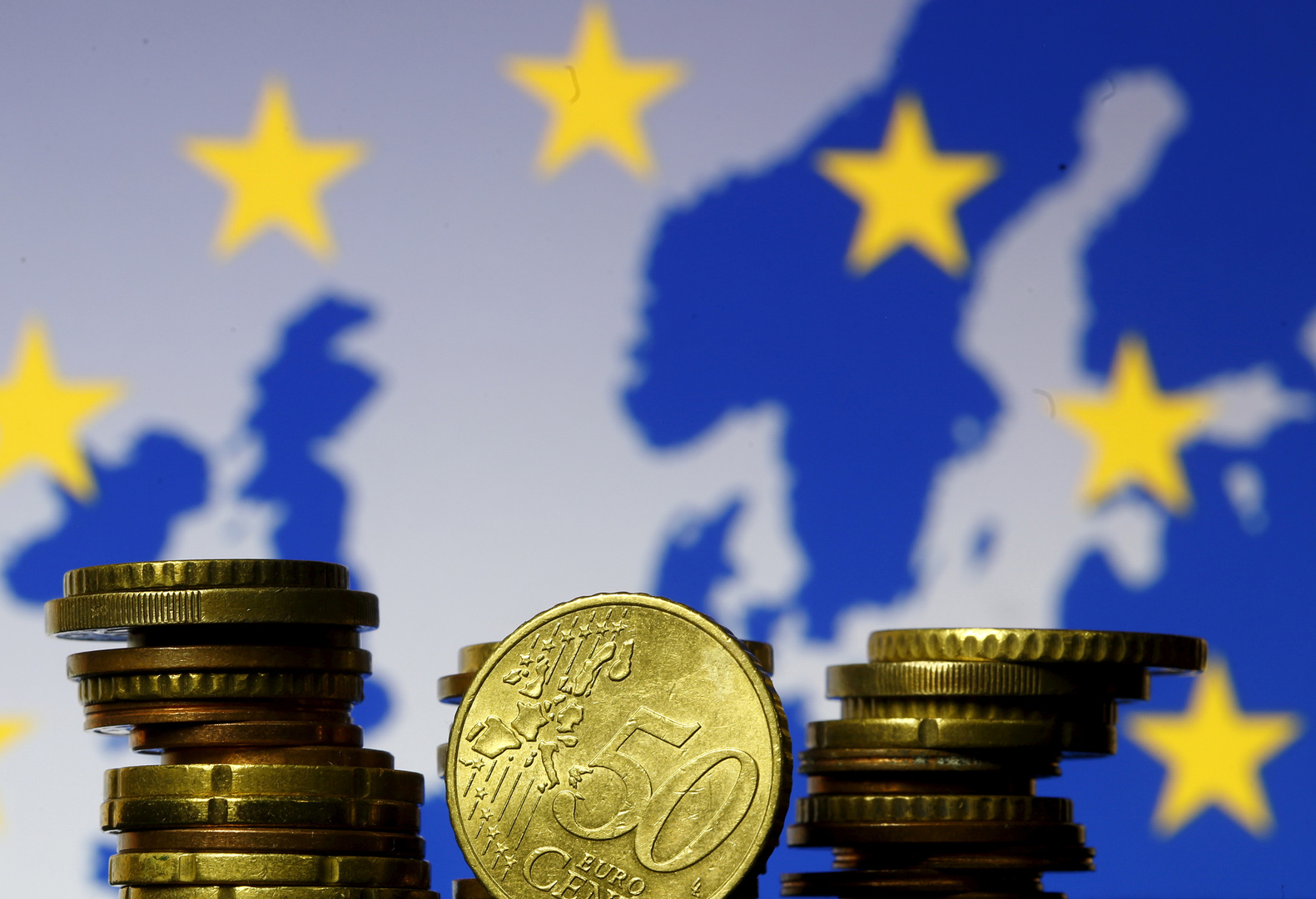 منطقة اليورو تسجل هبوطا اقتصاديا تاريخيا