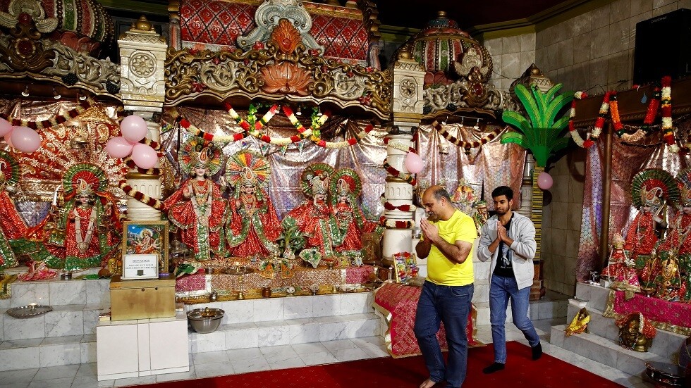 ناريندرا سيحضر وضع حجر الأساس لمعبد هندوسي رغم إصابة وزير بكورونا