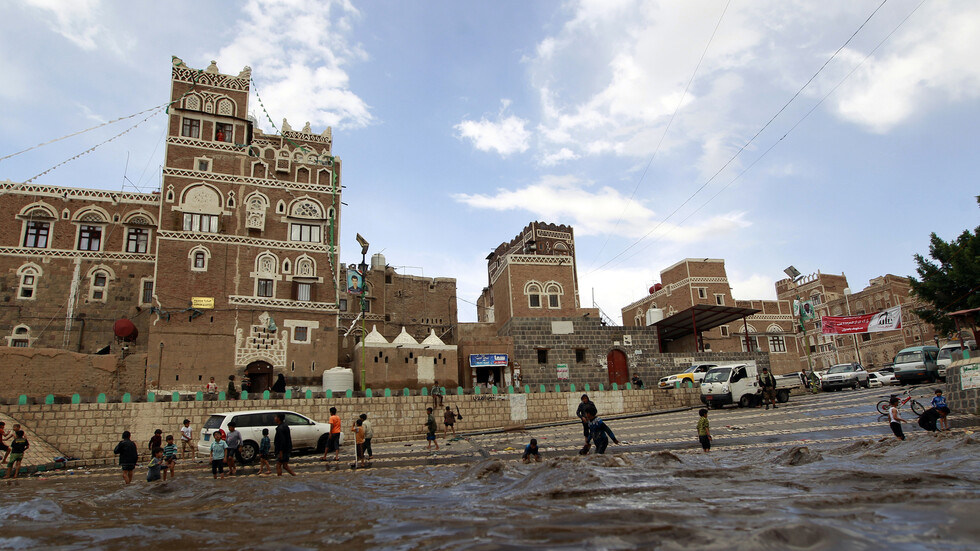 اليمن.. هيئة المعالم التاريخية تدعو اليونيسكو لإنقاذ صنعاء القديمة