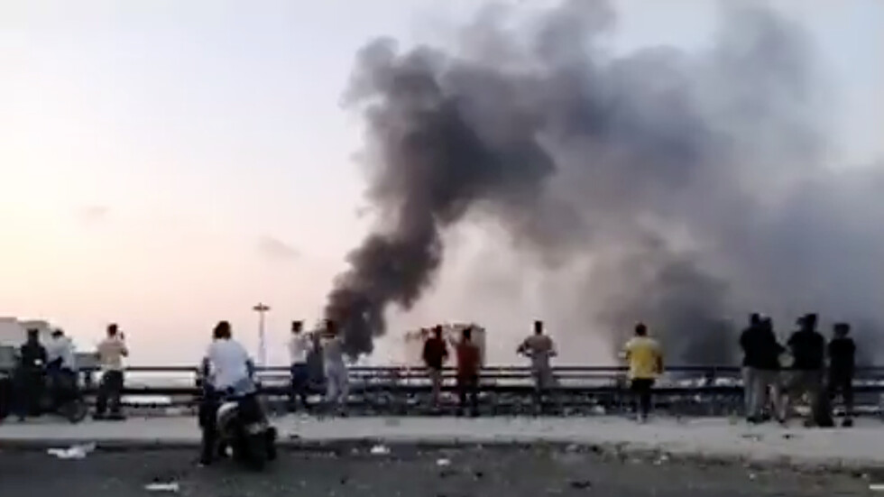 إصابة 10 عراقيين بتفجير مرفأ بيروت أمس