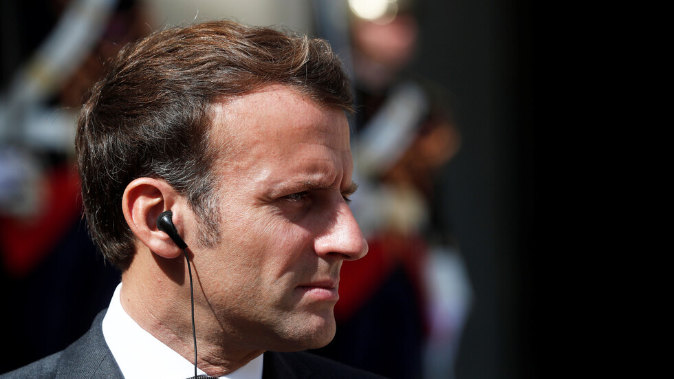 في ظل انفجار المرفأ.. ماكرون يتوجه إلى بيروت الخميس